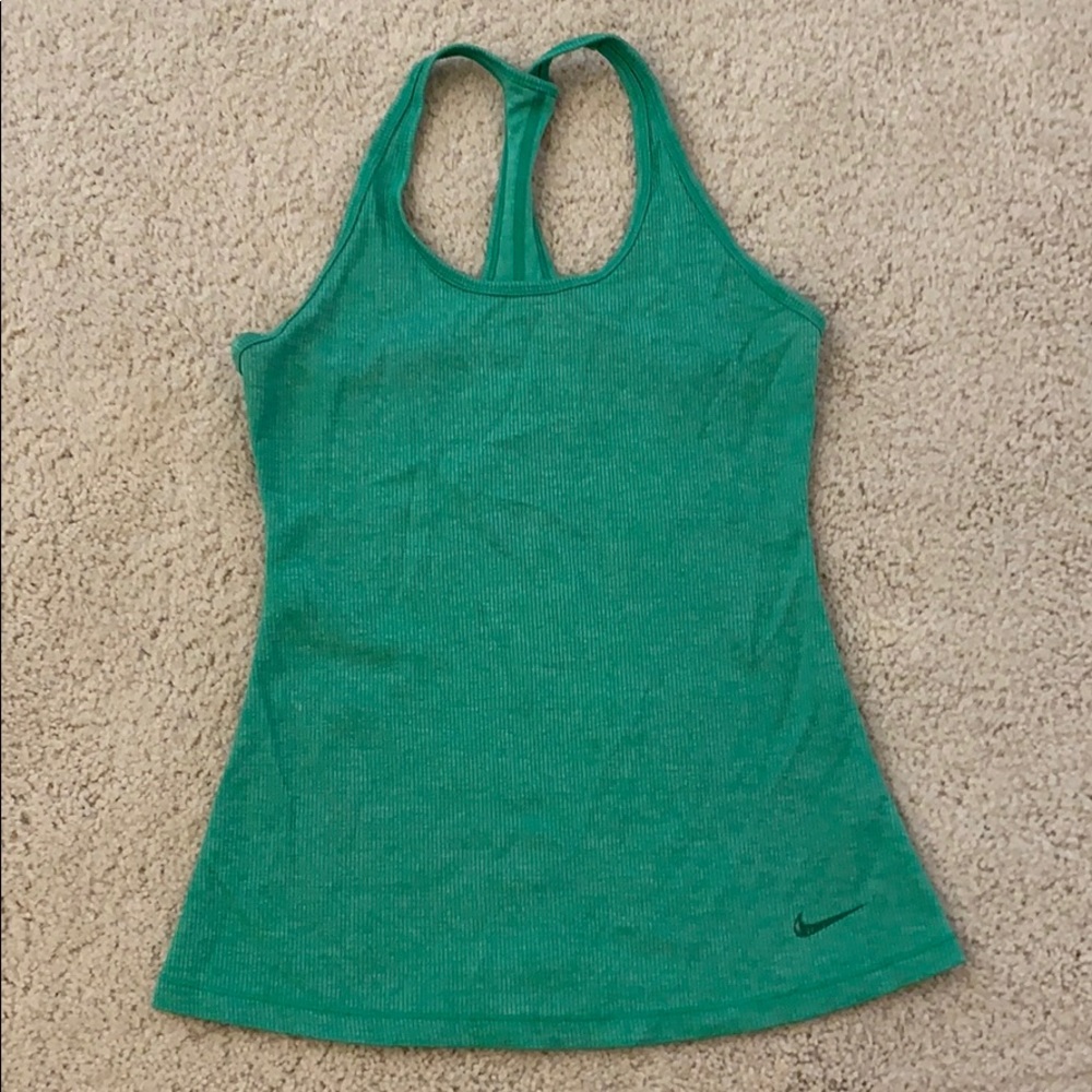Nike dri fit tank small